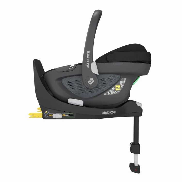 Maxi Cosi Pebble 360 montaż na bazie FamilyFix 360.jpg