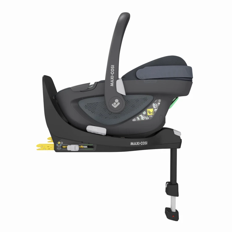 Maxi Cosi Pebble 360 montaż na bazie FamilyFix 360.jpg