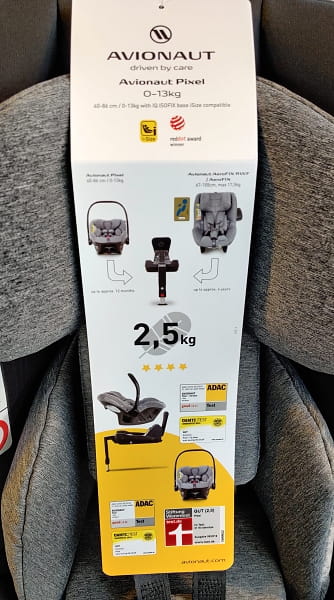 Avionaut Pixel etykieta.jpg