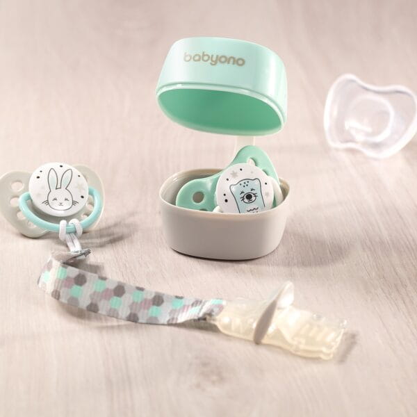 535_02_Pojemnik-na-smoczek-NATURAL-NURSING_1W_Babyono_z-600x600.jpg