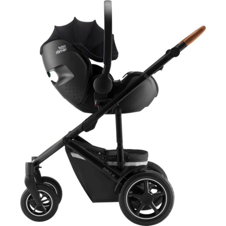 britax-roemer-babyschale-baby-safe-5z-space-black_8.jpg
