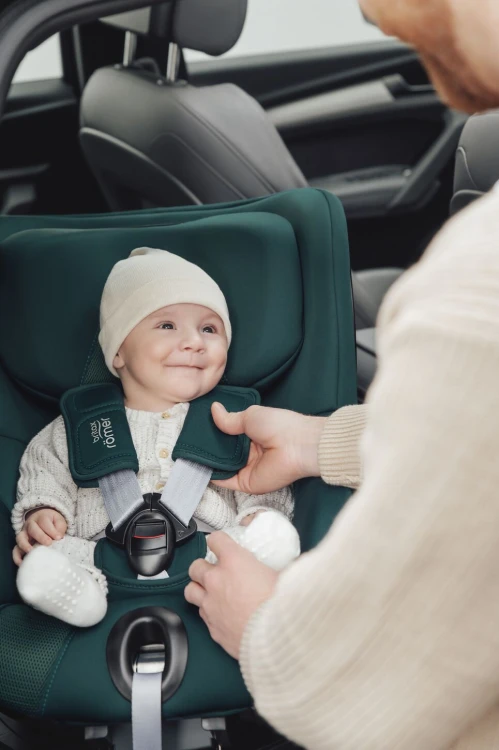 Web version-LIFESTYLE_CS_DUALFIX_5Z_PRO_M_Feature_SoftPerformanceChestPads_2023_300dpi.jpg