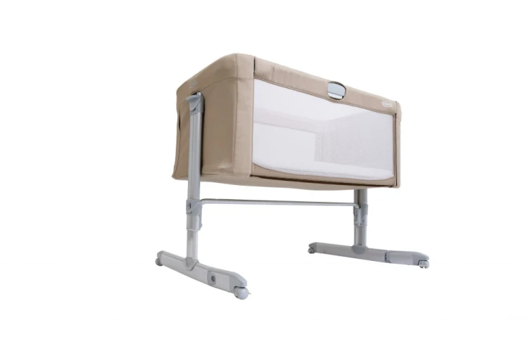 GRACO_GP1814BAOAT000_Sweet2Sleep_Oatmeal_Rigth_LowAngle.jpeg