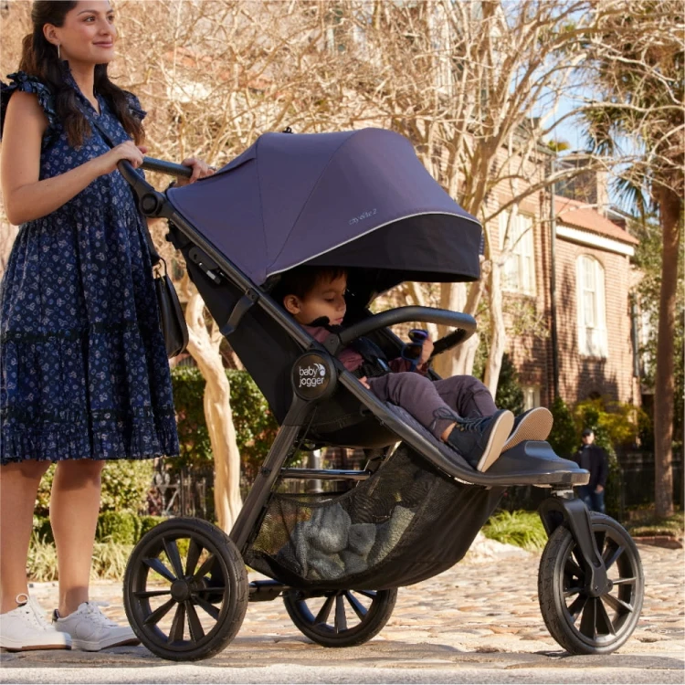 BABY_JOGGER_Commuter Lifestyle-Elite-2-02.jpg