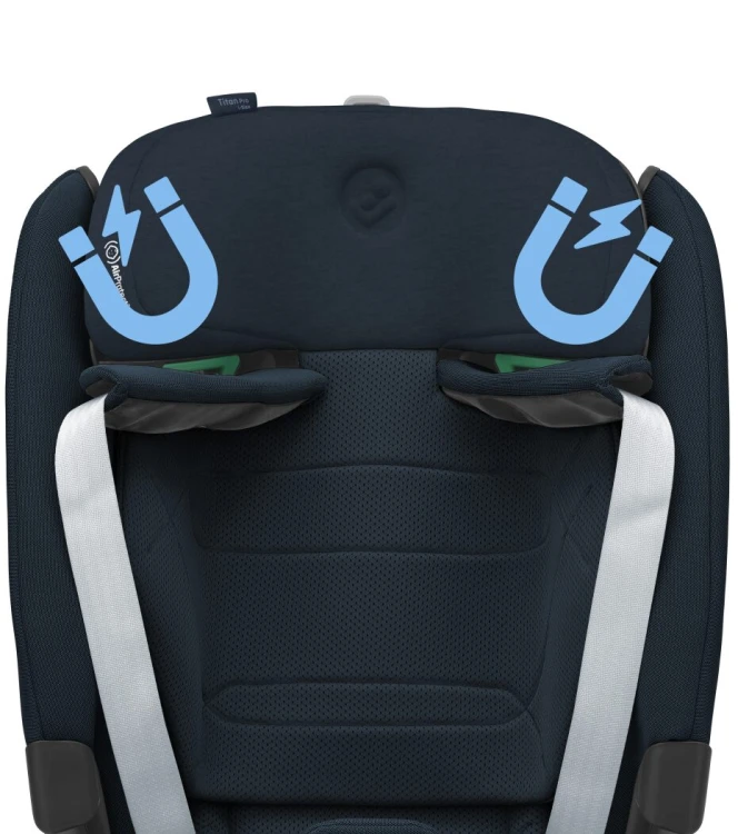 8618477110_2023_usp2_maxicosi_carseat_toddlerchildcarseat_titanproisize_blue_authenticblue_easyinharnessmagnets_front.jpg