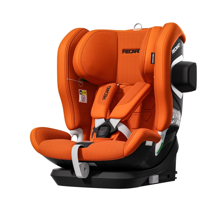 Recaro-Velix-1-Vibrant-Orange-fotelik-uniwersalny---widok-po-skosie-z-zalozona-oslona-boczna.webp