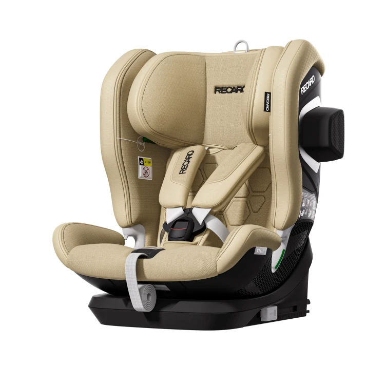Recaro-Velix-1-Elegant-Beige-fotelik-uniwersalny---widok-po-skosie-z-zalozona-oslona-boczna.webp
